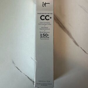 It Cosmetics CC Cream in Neutral Medium brand new